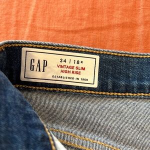 GAP - Women’s Vintage Slim High Rise jeans.  Size 34/18 NWOT